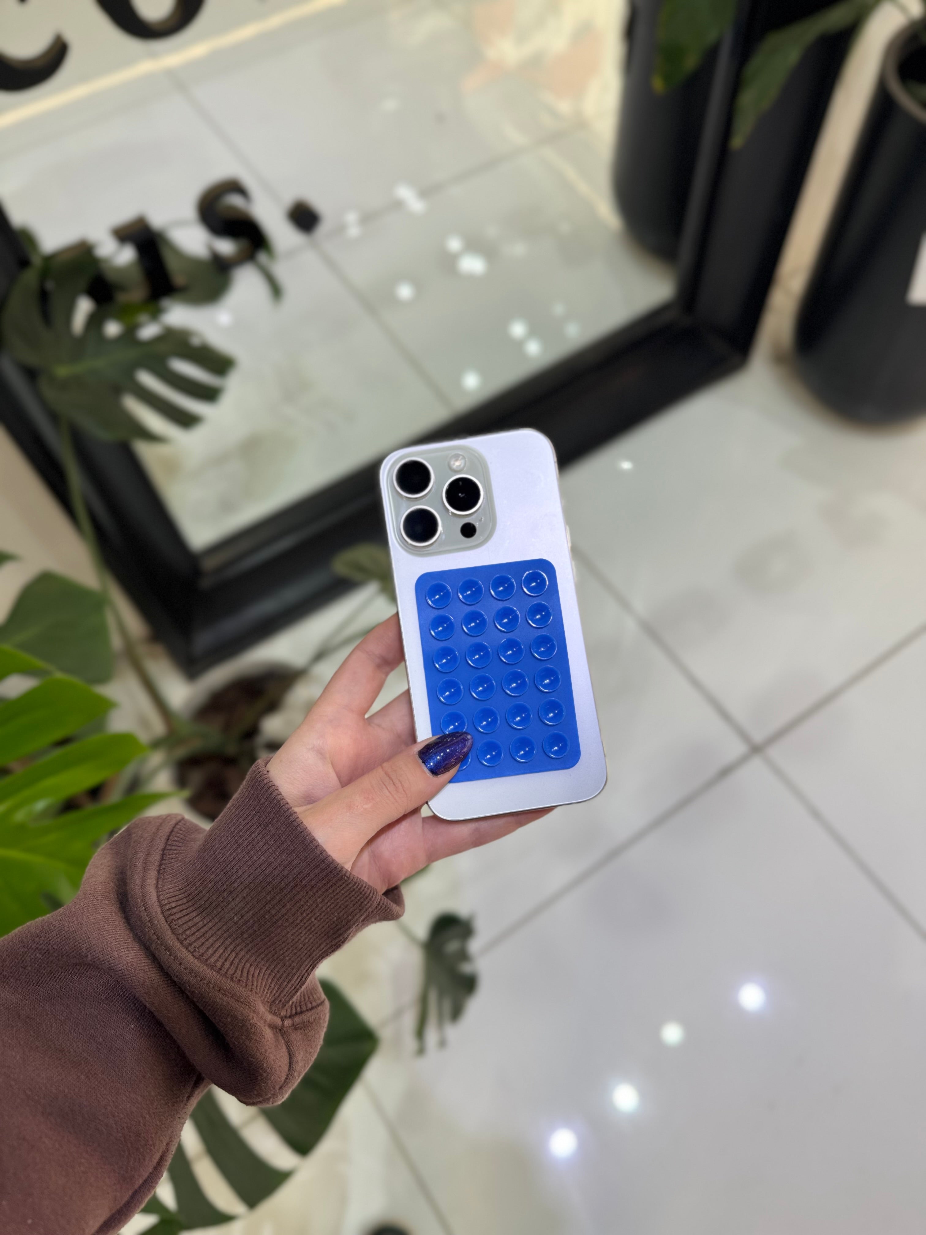 OCTOBUDDY CON PEGAMENTO