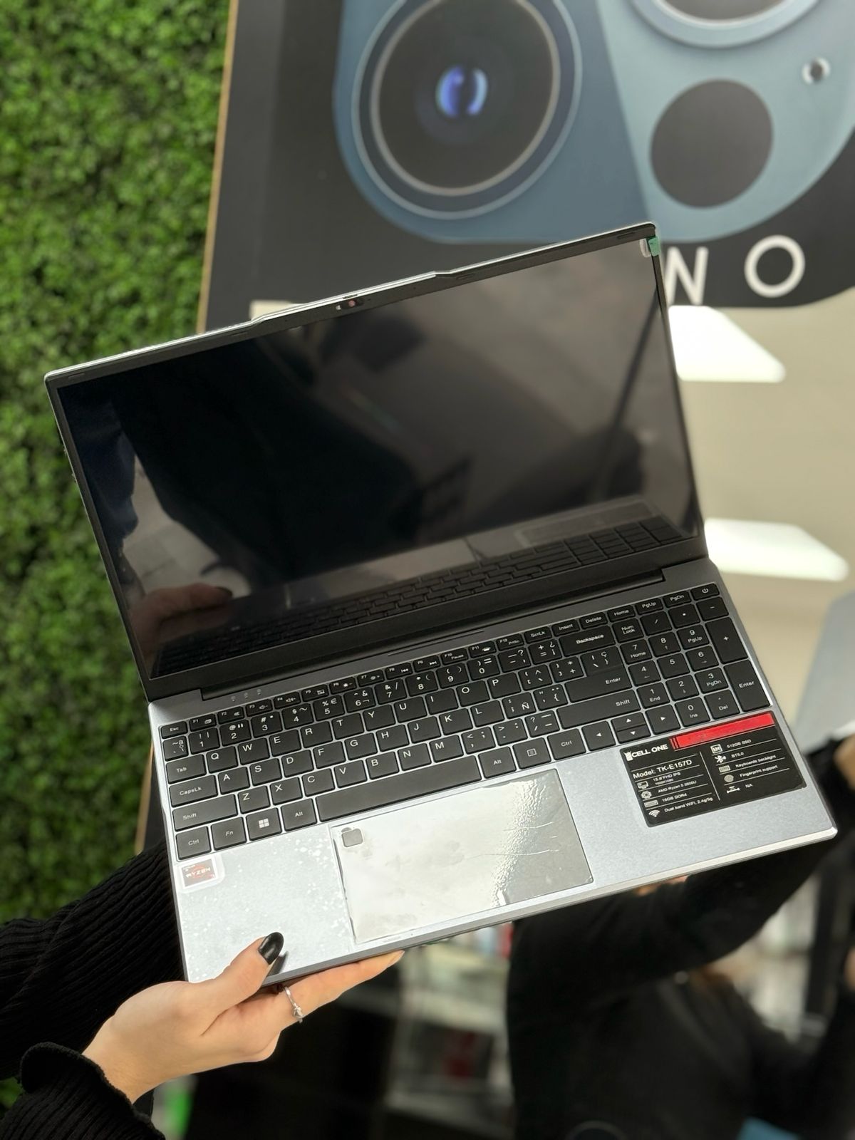 NOTEBOOK CELL ONE TK-E157D 15.6" INTEL I7, 16GB RAM, 512GB SSD Y WINDOWS 11
