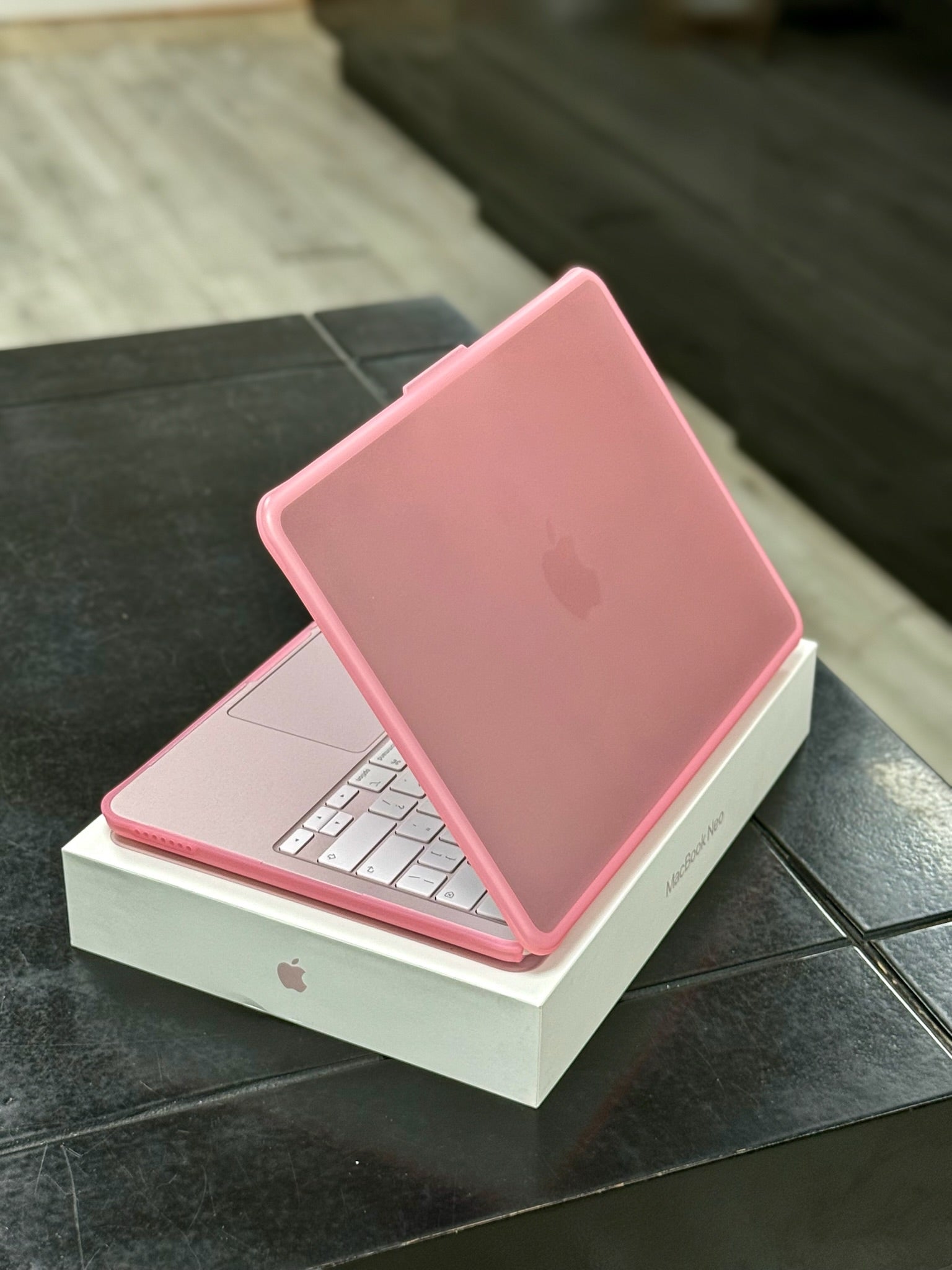 FUNDA MACBOOK NEO 13"