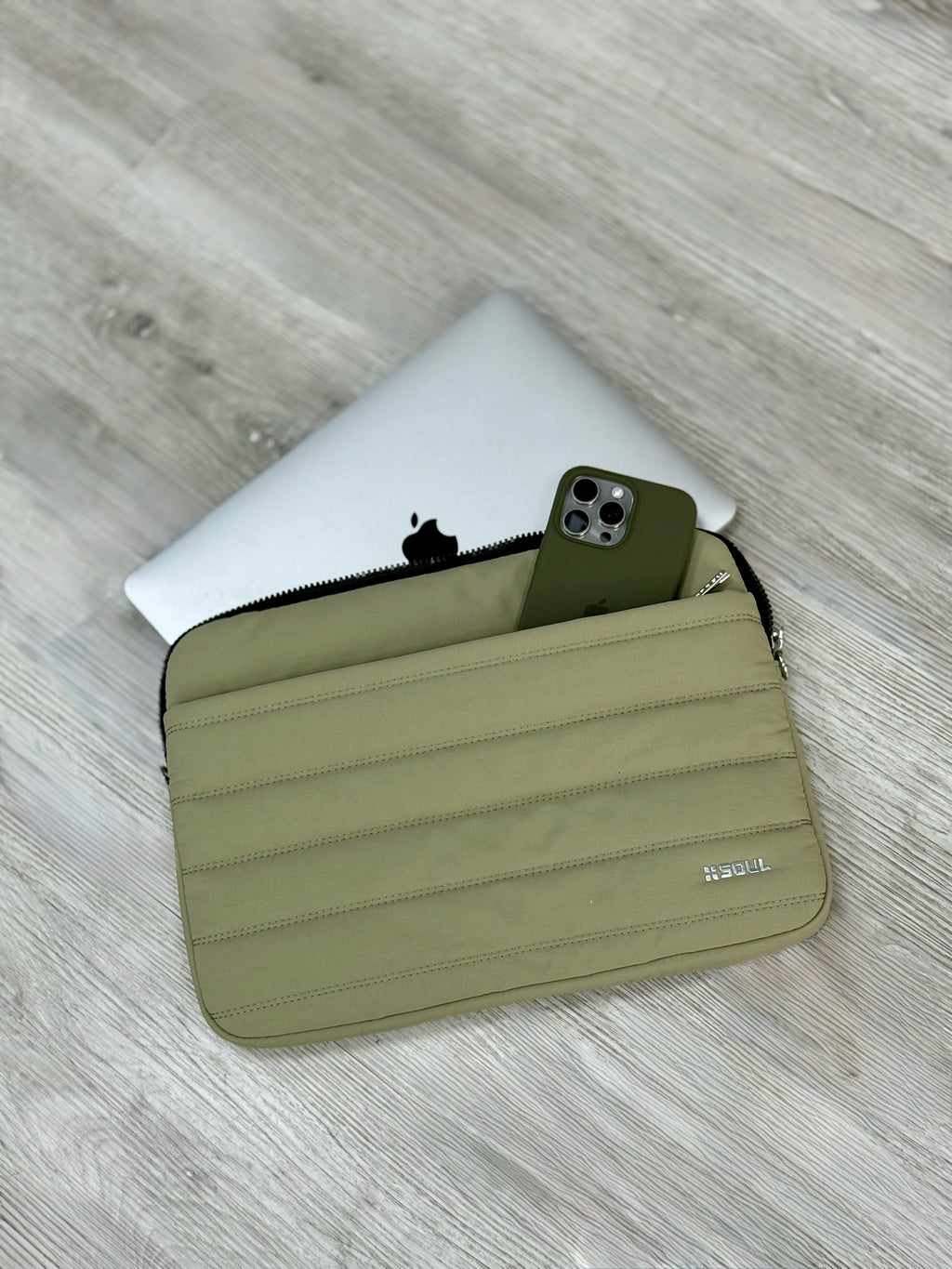 FUNDA NOTEBOOK SOUL PUFFER 13" VERDE