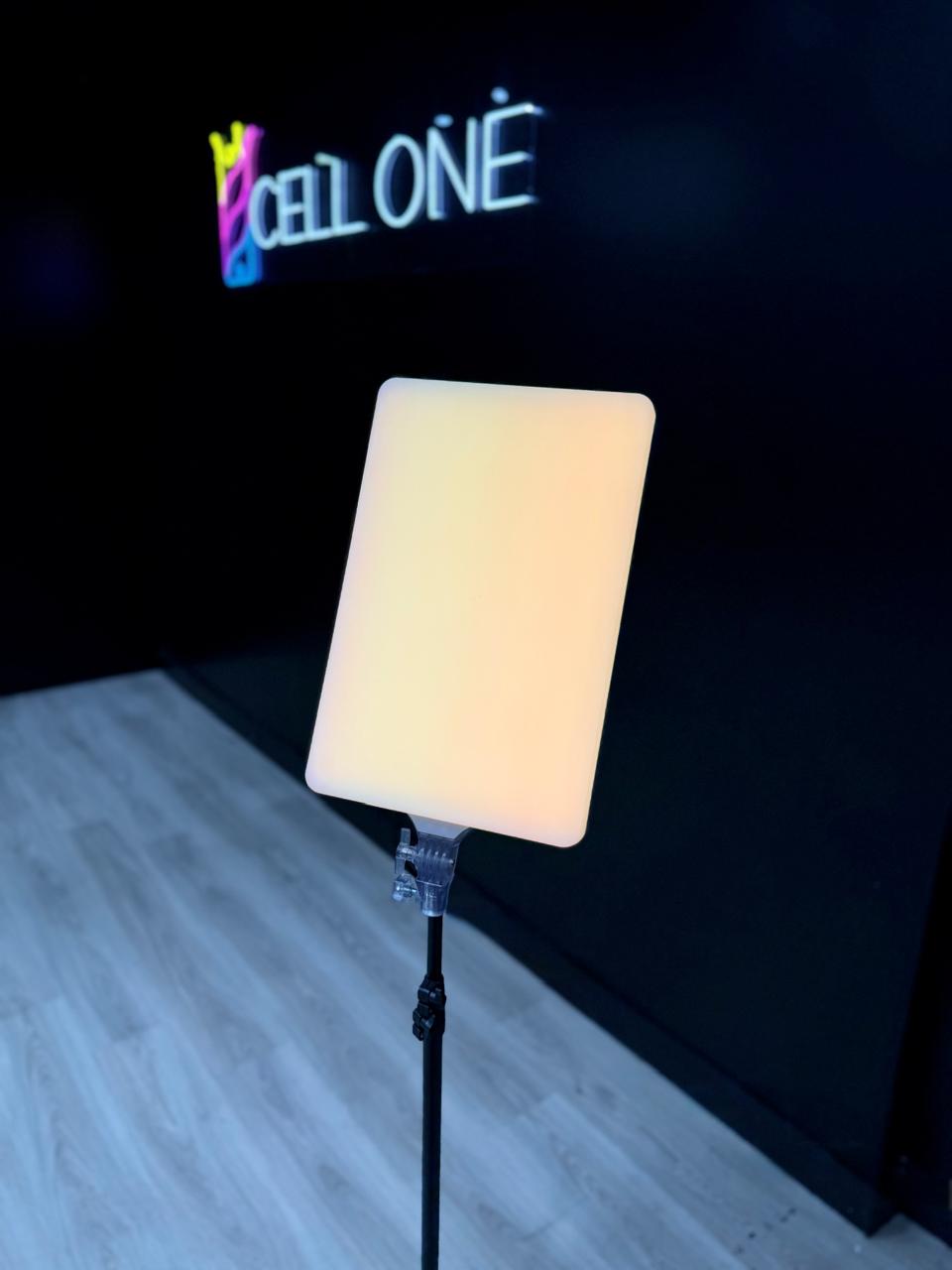 PANEL RGB LED PROFESIONAL PM-48 (INCLUYE TRIPODE DE 2MTS)