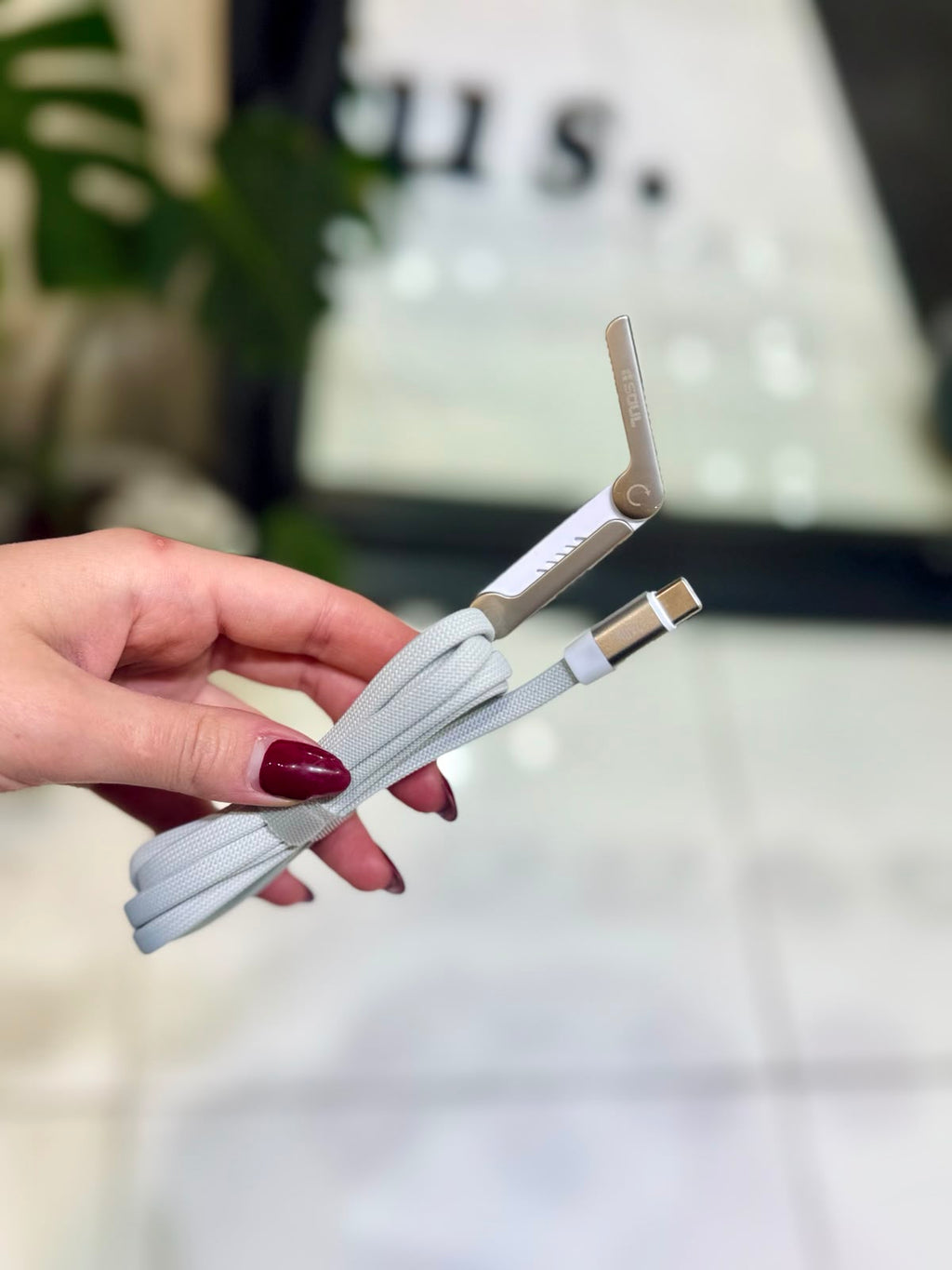 Cable Soul USB-C 240W con Soporte - Carga Rápida