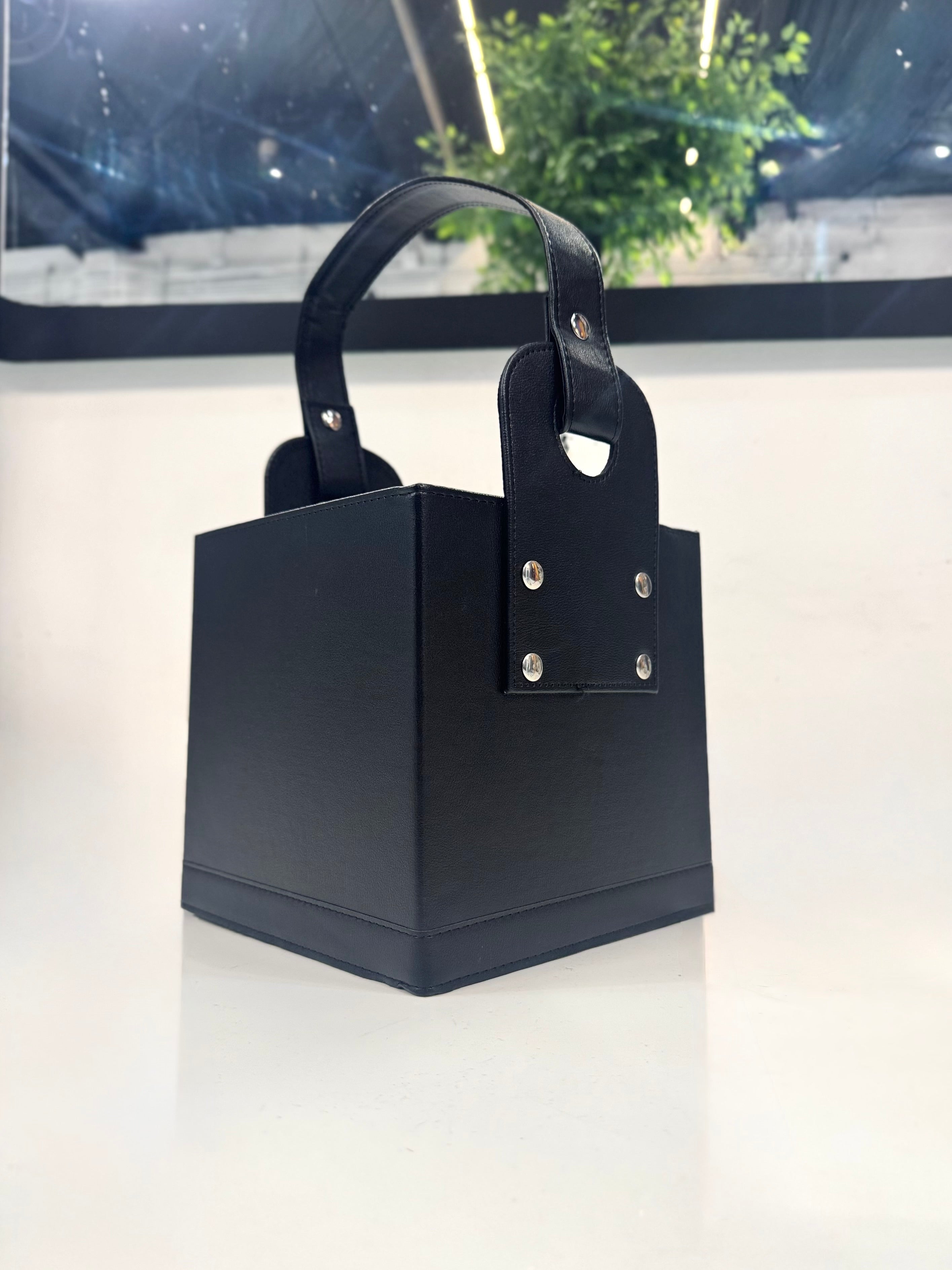 CANASTA MATERA CUERINA
