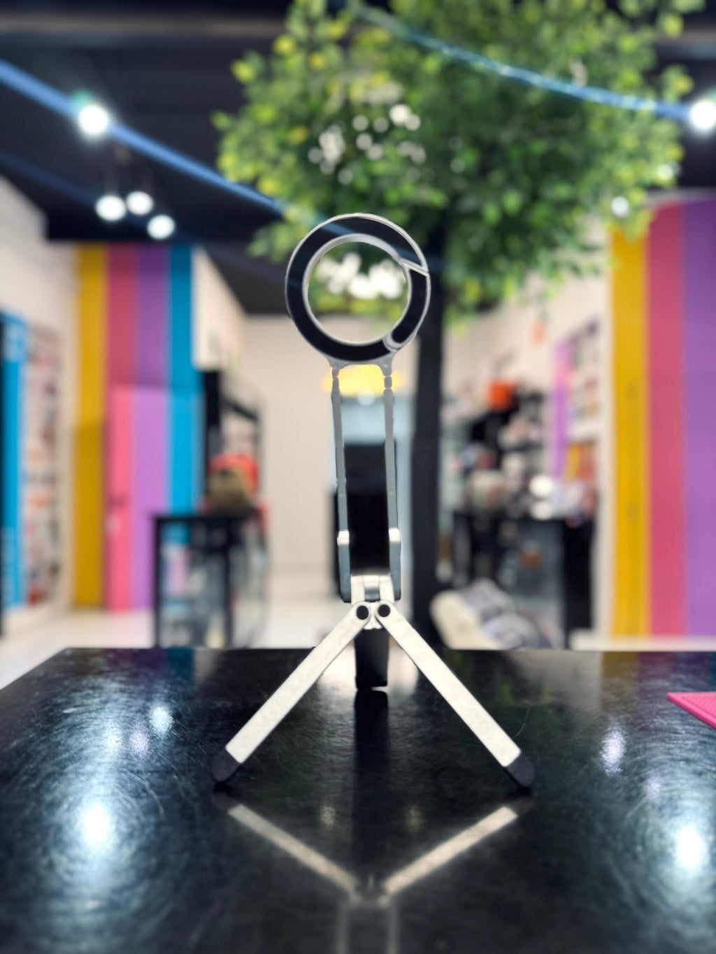 TRÍPODE MAGNÉTICO PLEGABLE SOUL J300