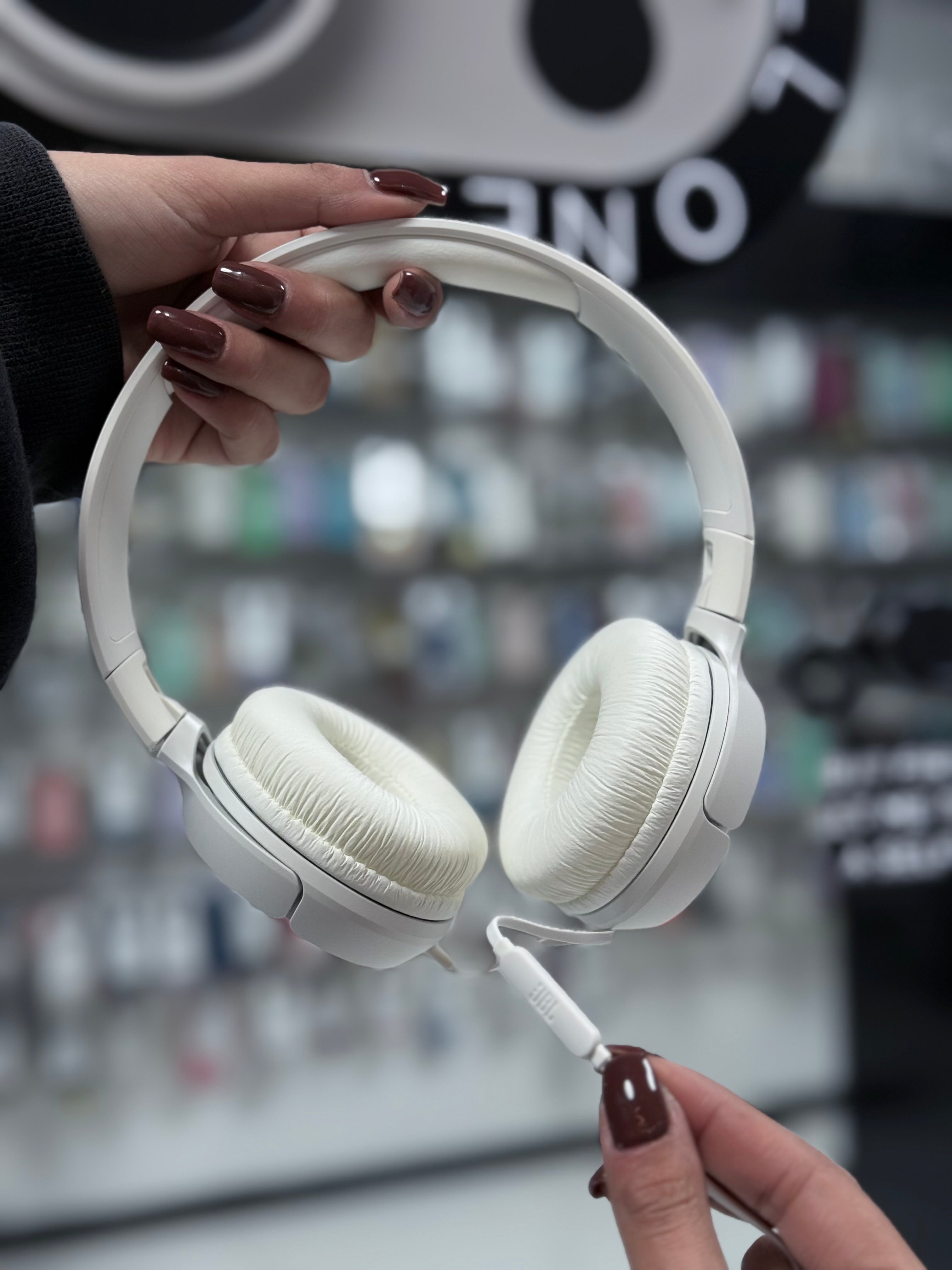 AURICULARES JBL TUNE 500 BLANCOS