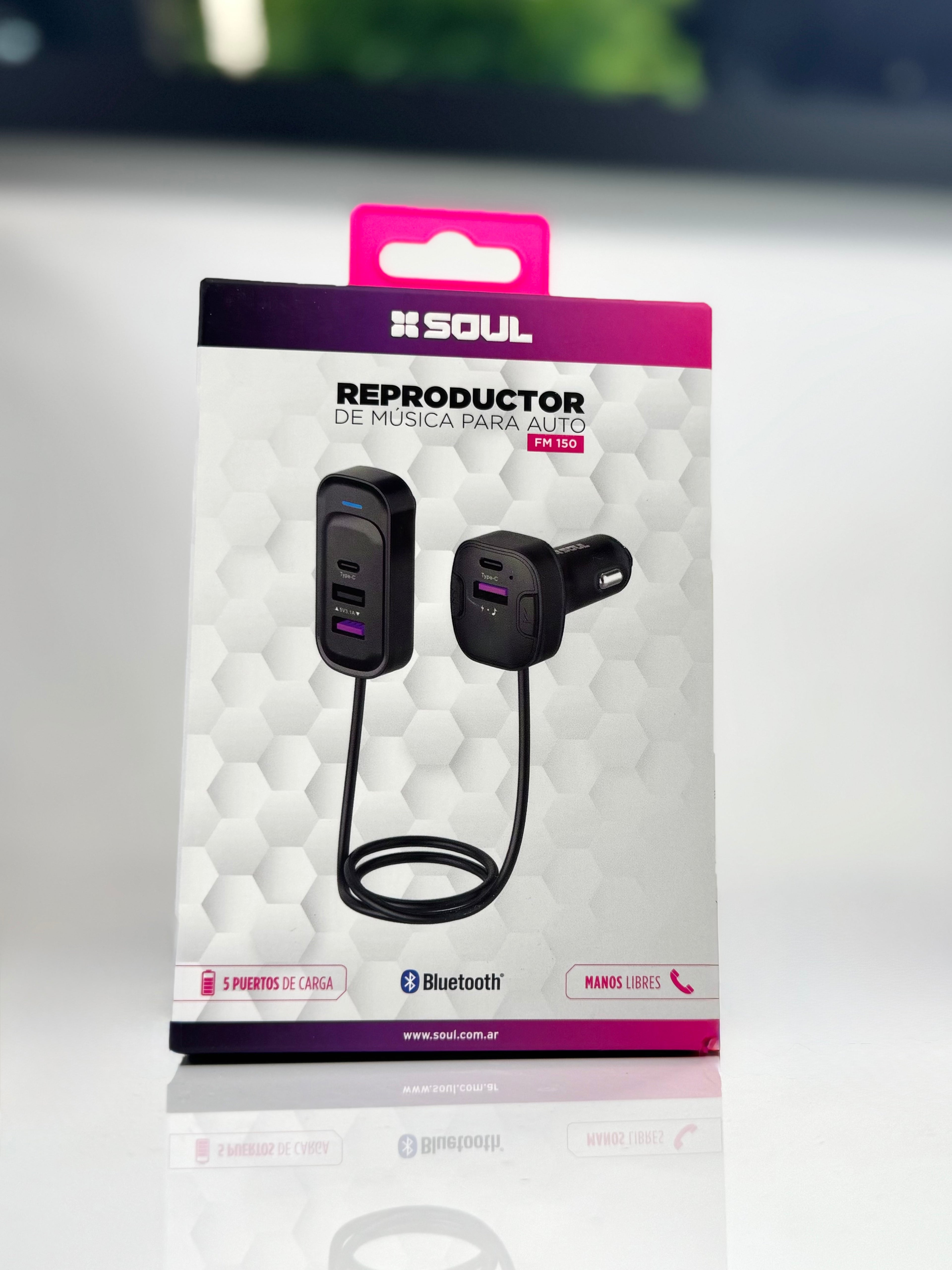 CARGADOR DE AUTO + REPRODUCTOR FM150