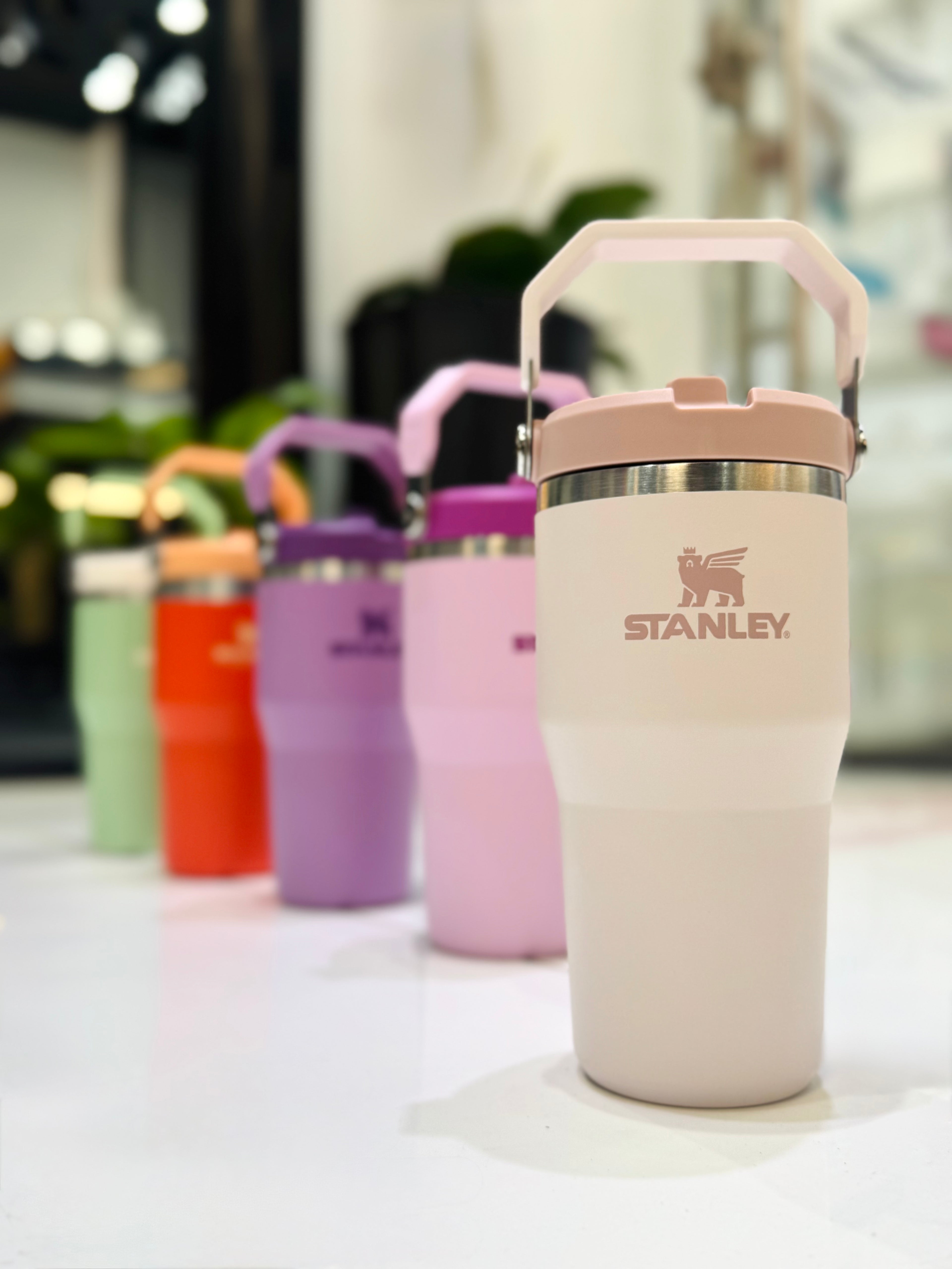 VASO STANLEY FLIP STRAW TUMBLER 591ML