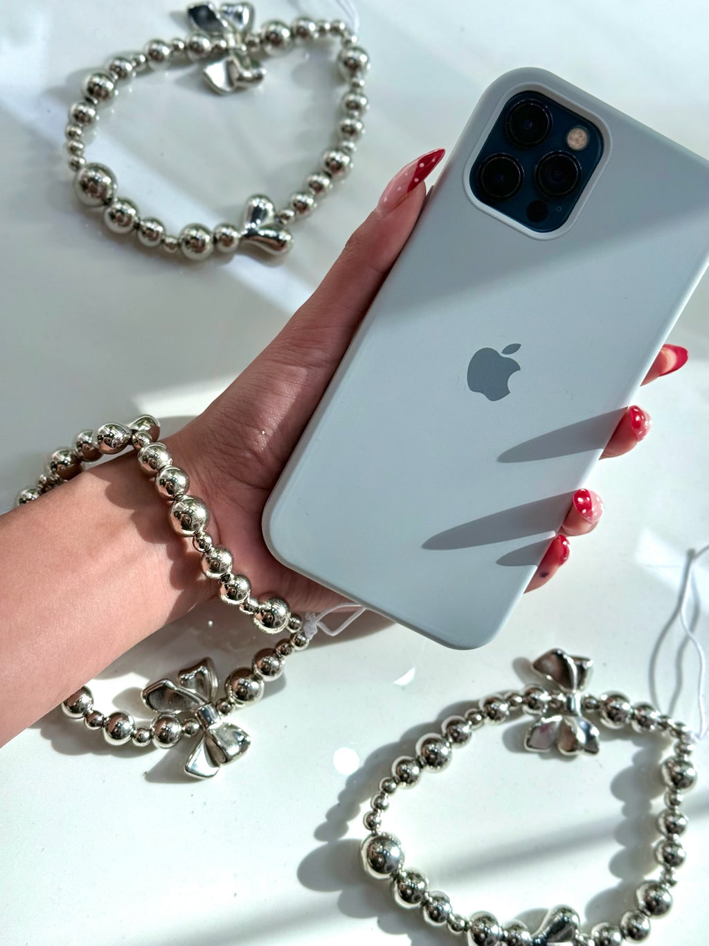 COLGANTE Y PULSERA PARA CELULAR