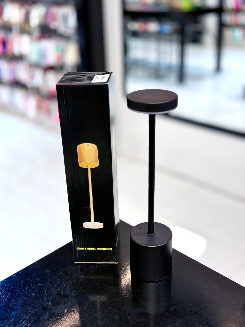 LÁMPARA LED RECARGABLE