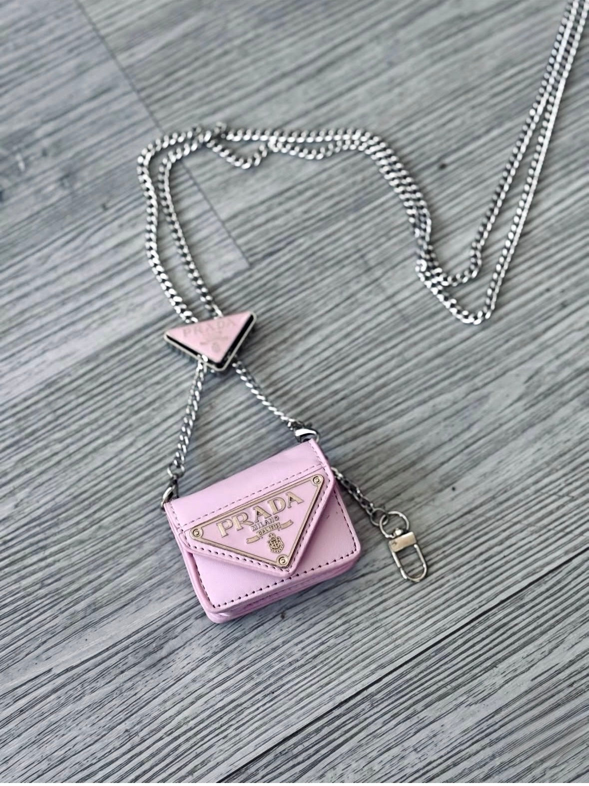 FUNDA PRADA PREMIUM AIRPODS PRO 2