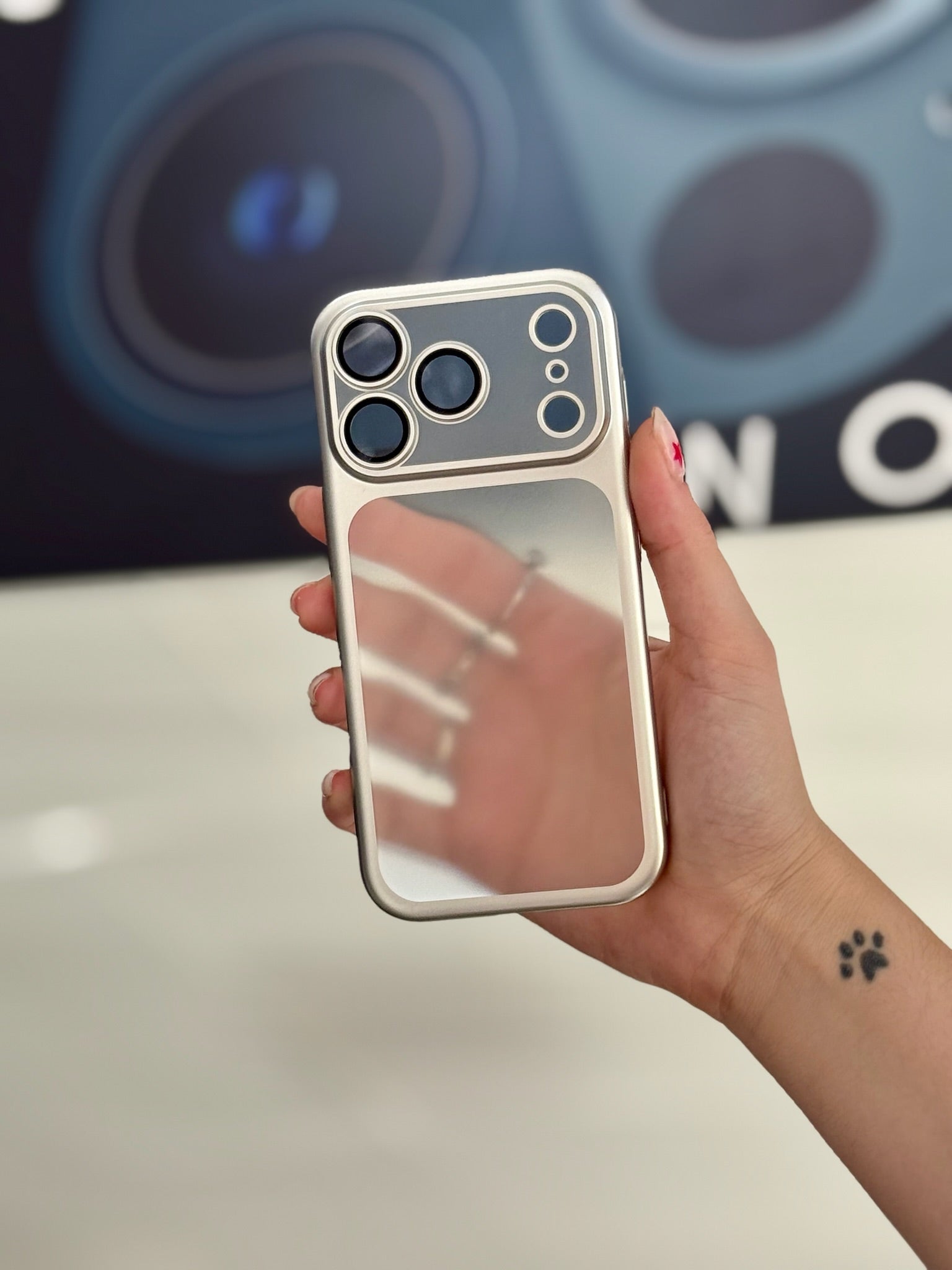 FUNDA MATTE ELECTRO