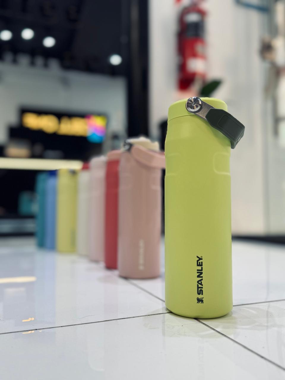 BOTELLA STANLEY AEROLIGHT FLIPSTRAW 710ML