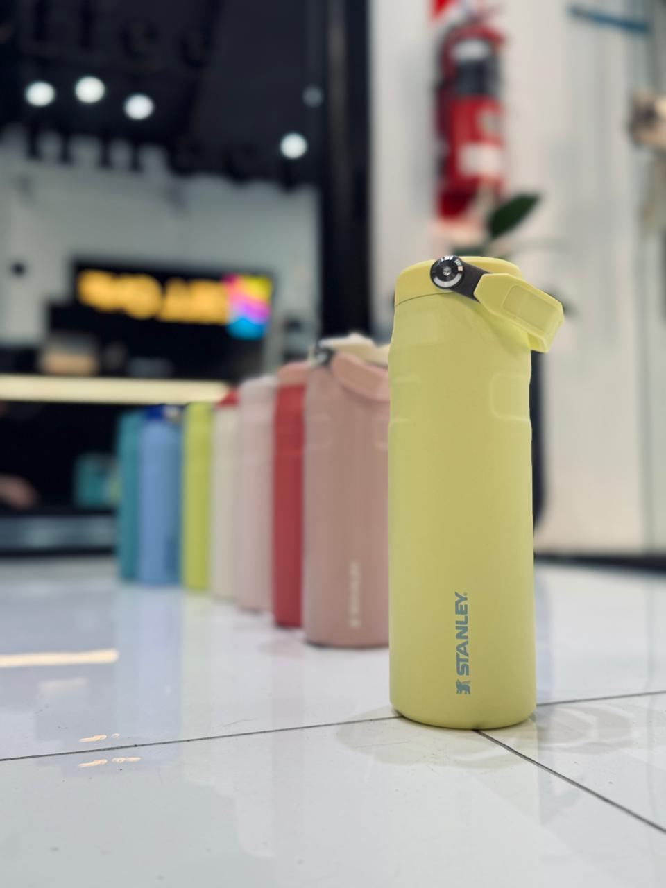 BOTELLA STANLEY AEROLIGHT FLIPSTRAW 710ML