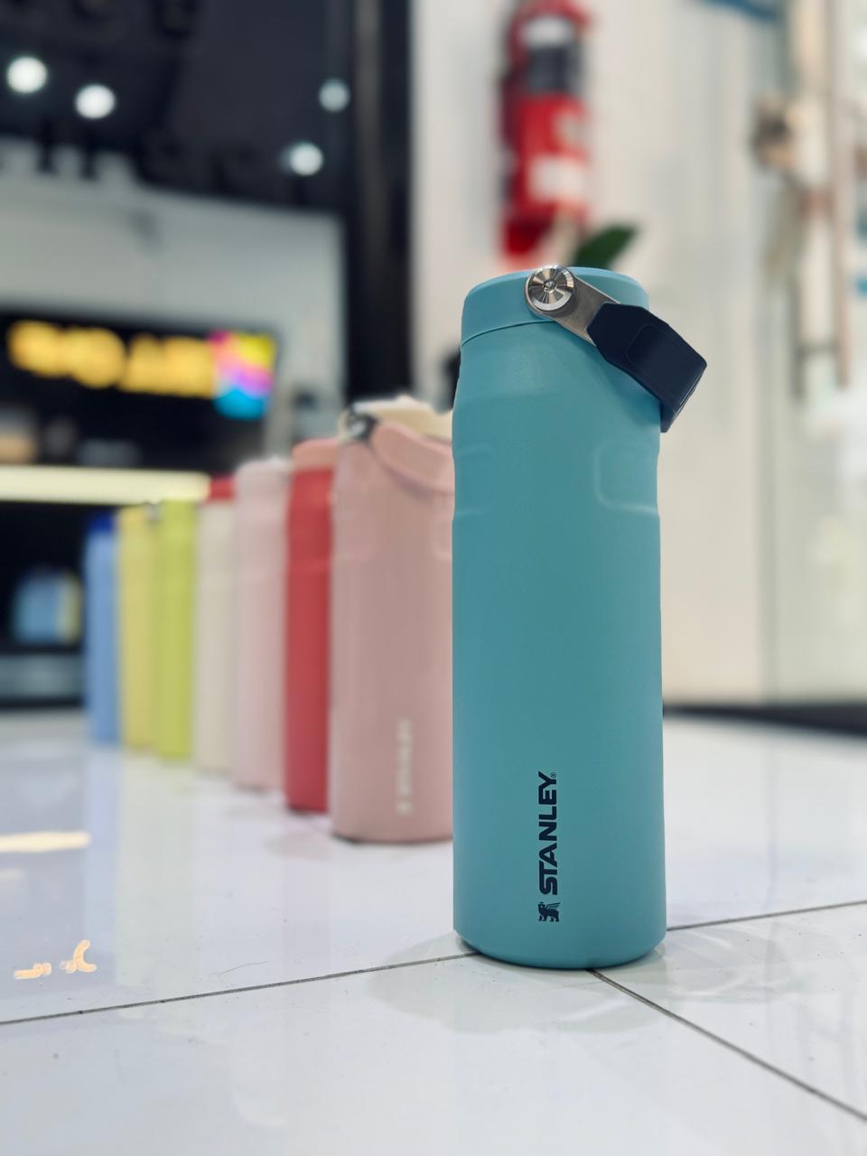 BOTELLA STANLEY AEROLIGHT FLIPSTRAW 710ML