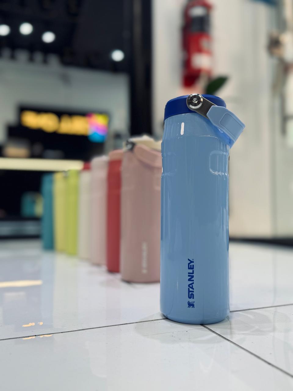 BOTELLA STANLEY AEROLIGHT FLIPSTRAW 710ML