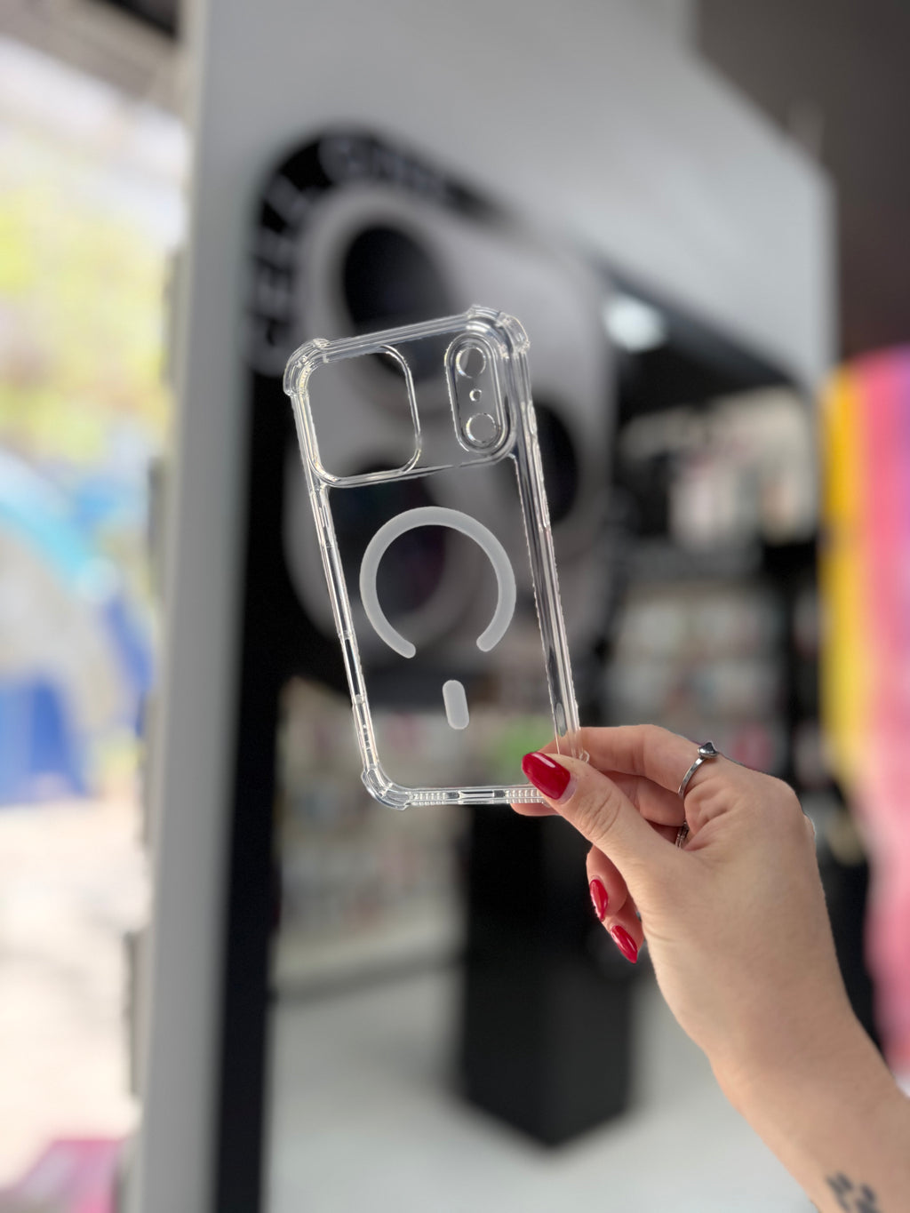 FUNDA GEAR 4 MAGSAFE IPHONE