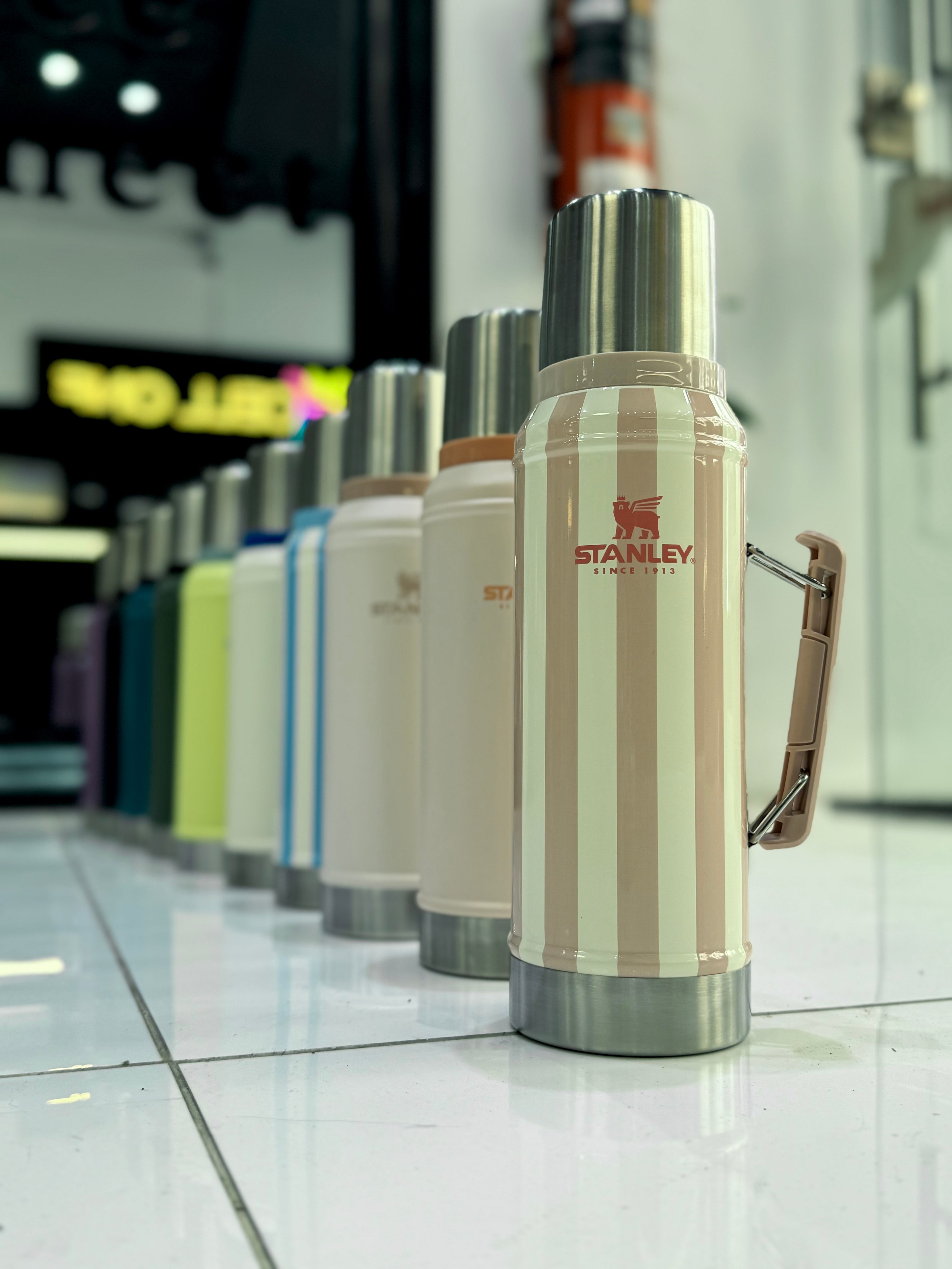 TERMO STANLEY CLASSIC BOTTLE 950ML COLECCIÓN OASIS