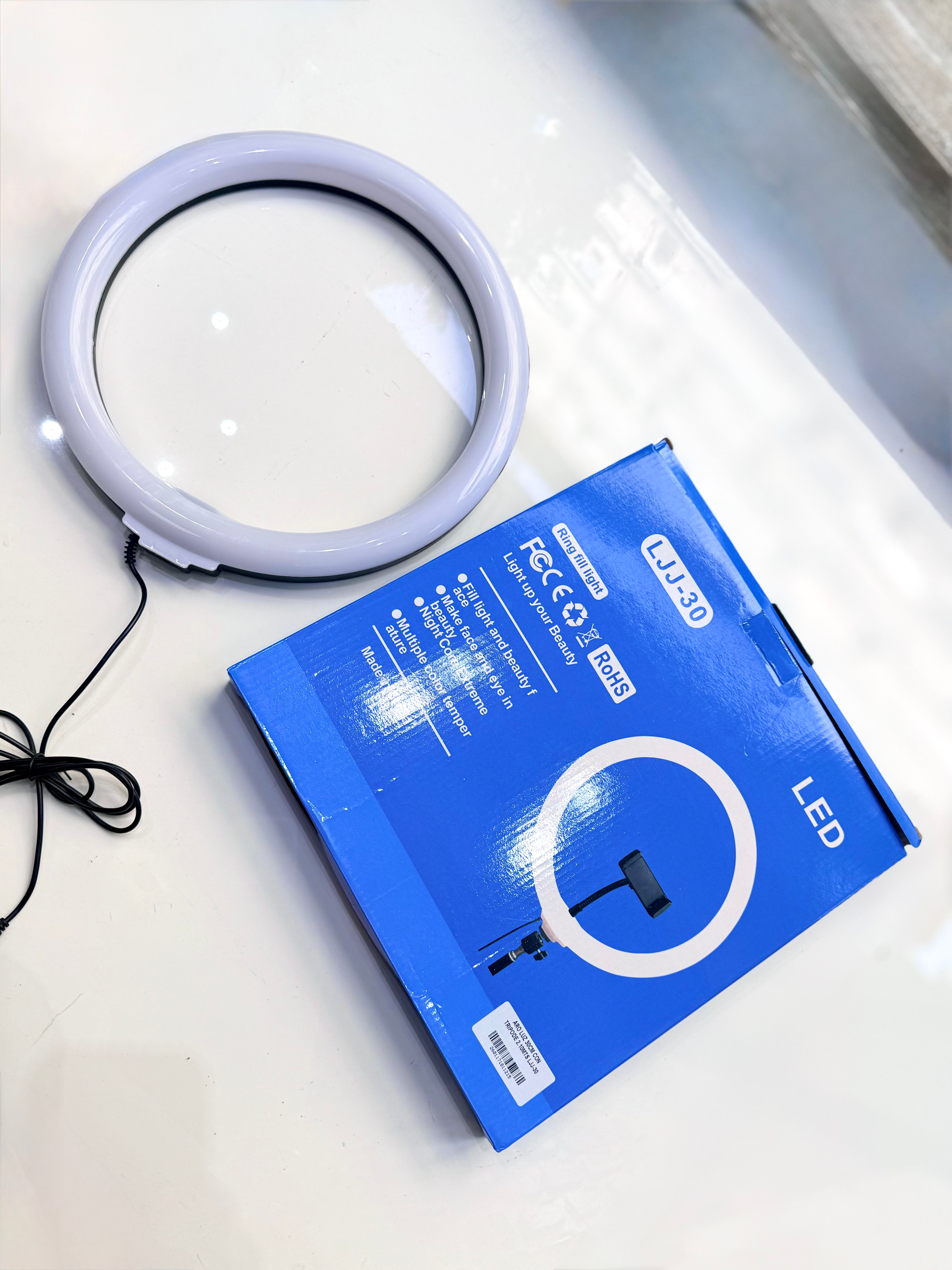 ARO DE LUZ 30CM CON TRIPODE 2.10MTS LJJ-30
