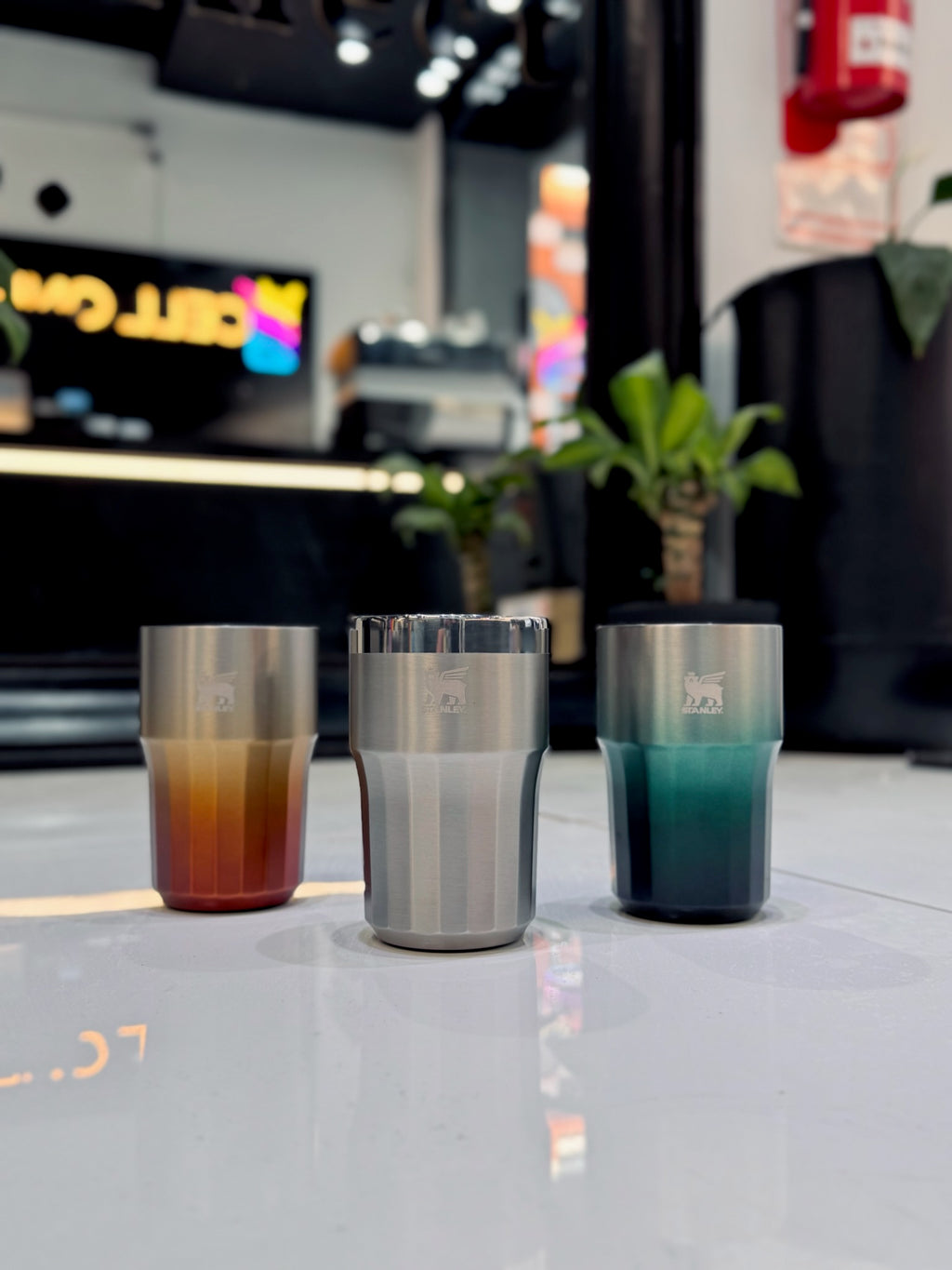 VASO DE CERVEZA STANLEY THE GOLDEN HOUR PRISMATIC 408ML