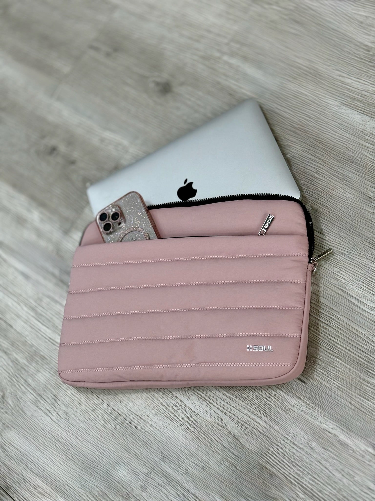 FUNDA NOTEBOOK SOUL PUFFER 15" ROSA