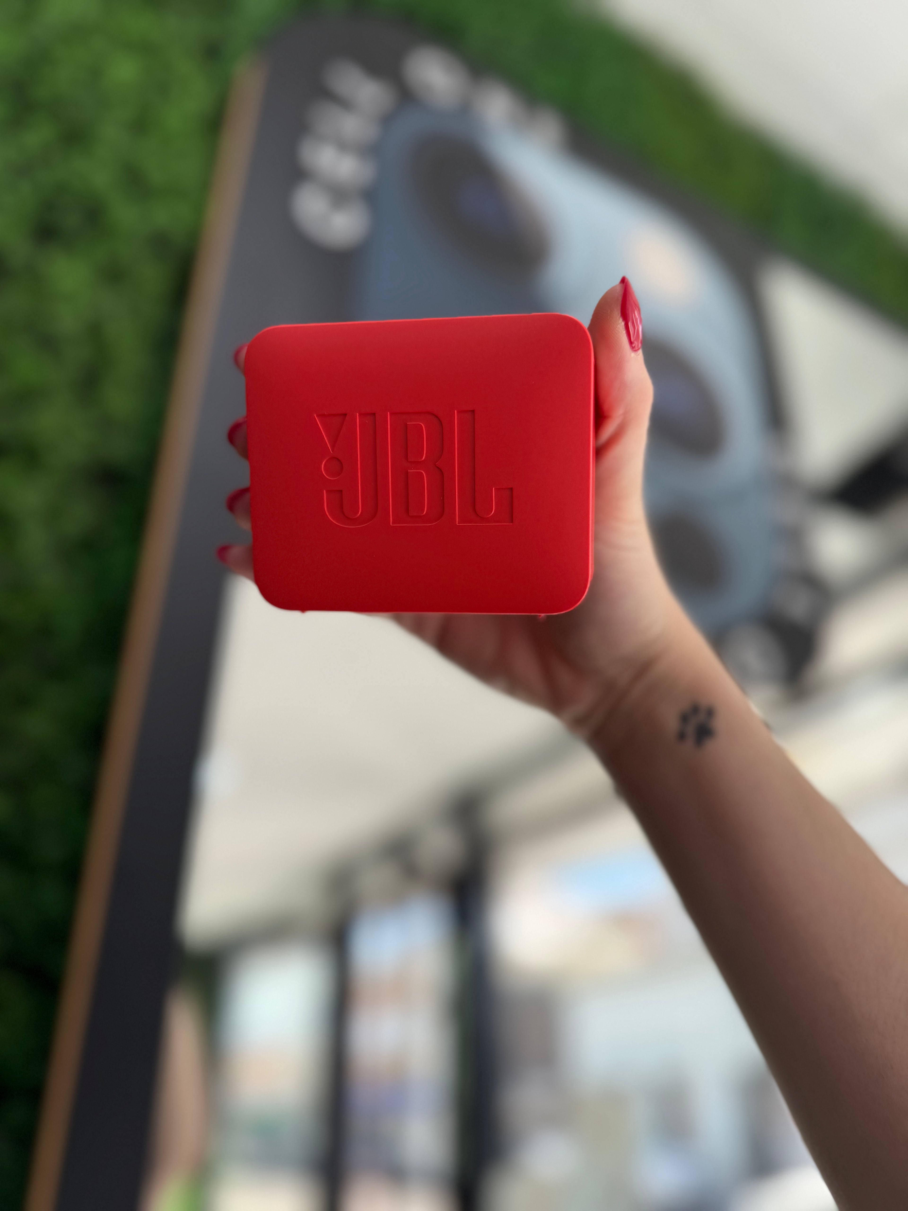 PARLANTE JBL GO ESSENTIAL