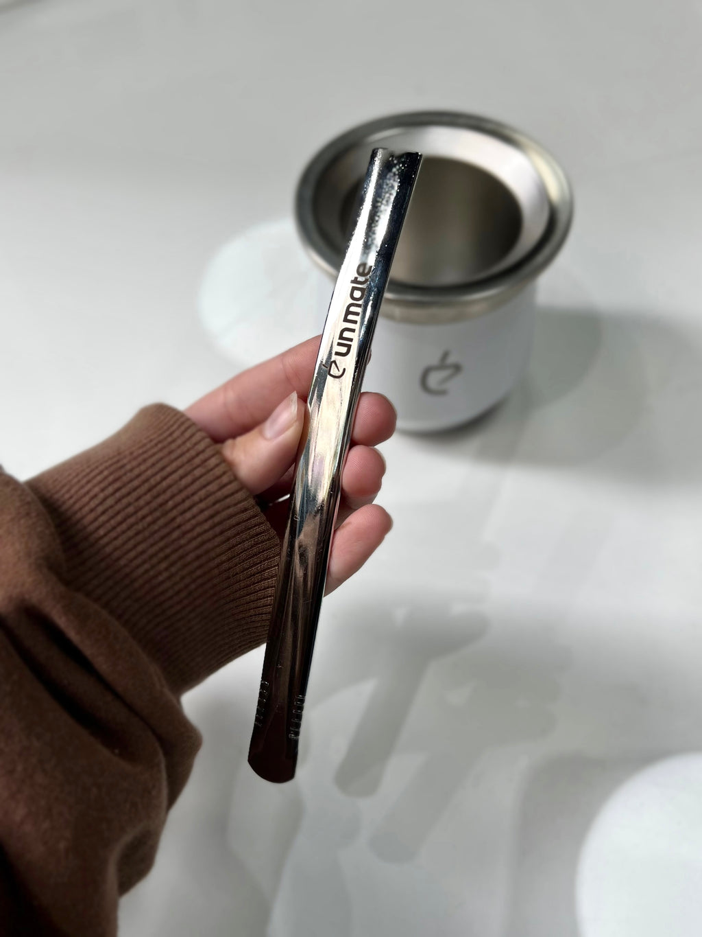 UNA BOMBILLA UN MATE