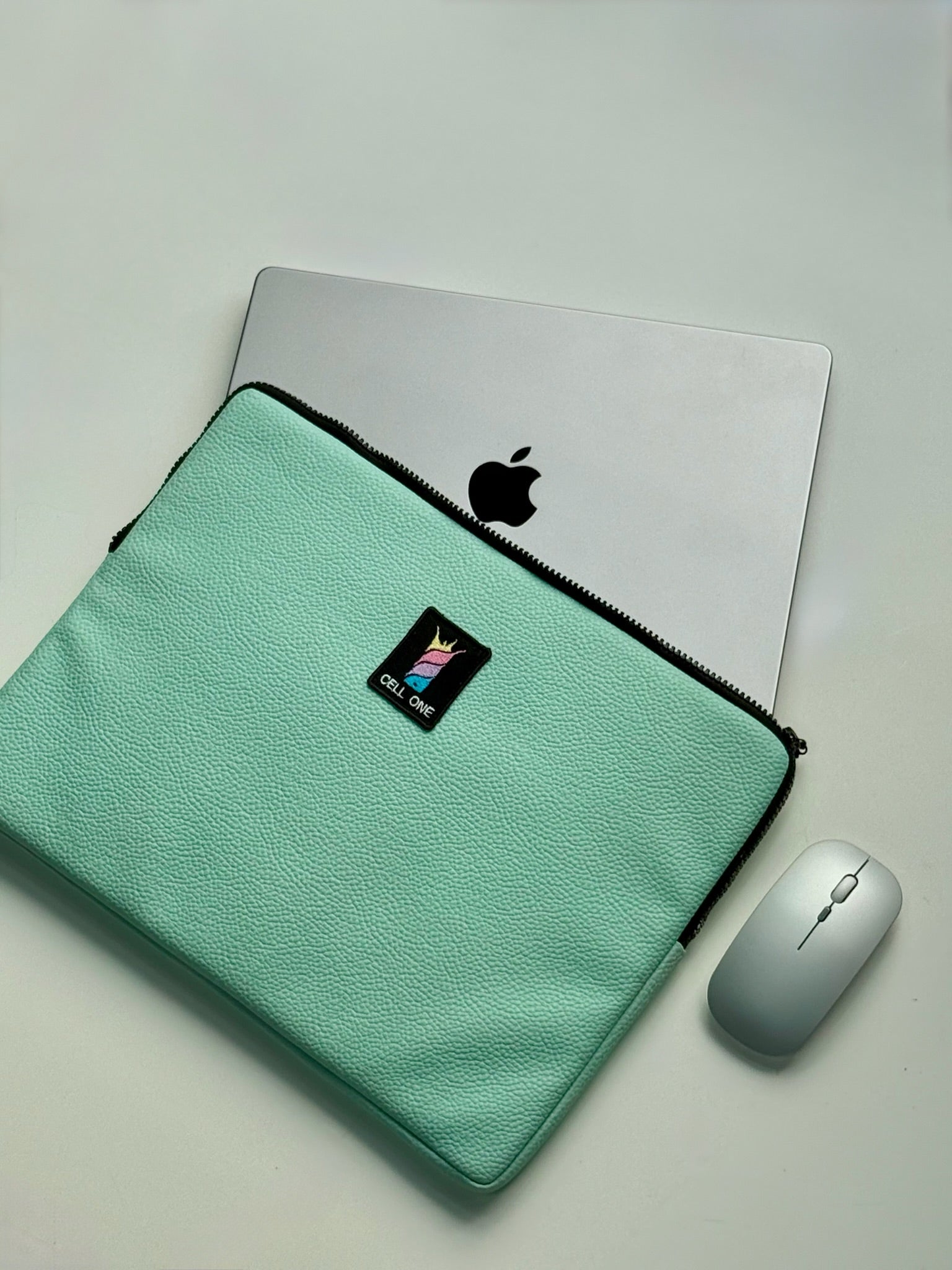 FUNDA PARA NOTEBOOK SHAKA