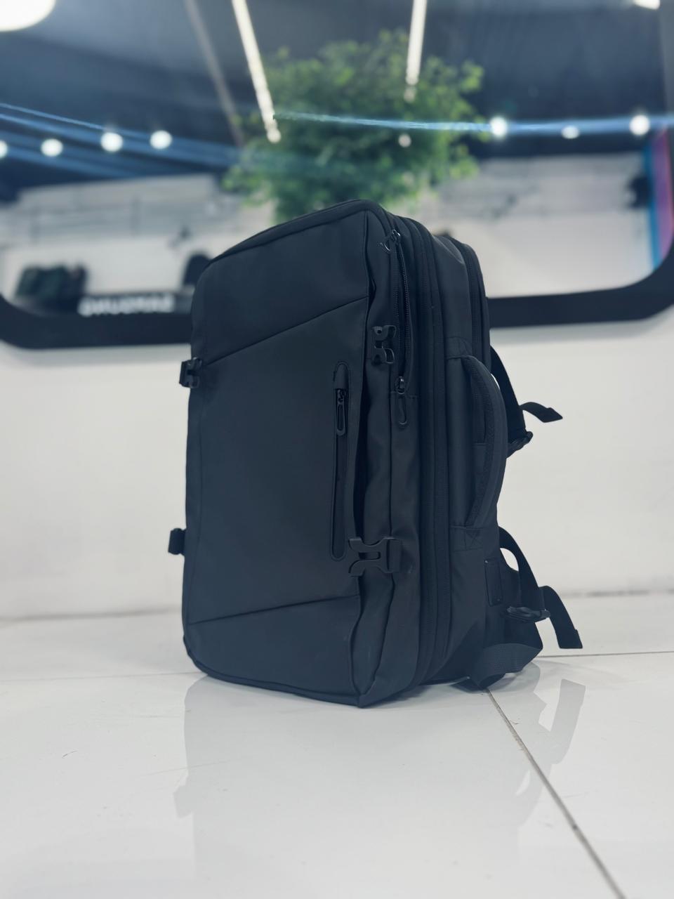 MOCHILA VIAJERA CON SISTEMA DE VACIO