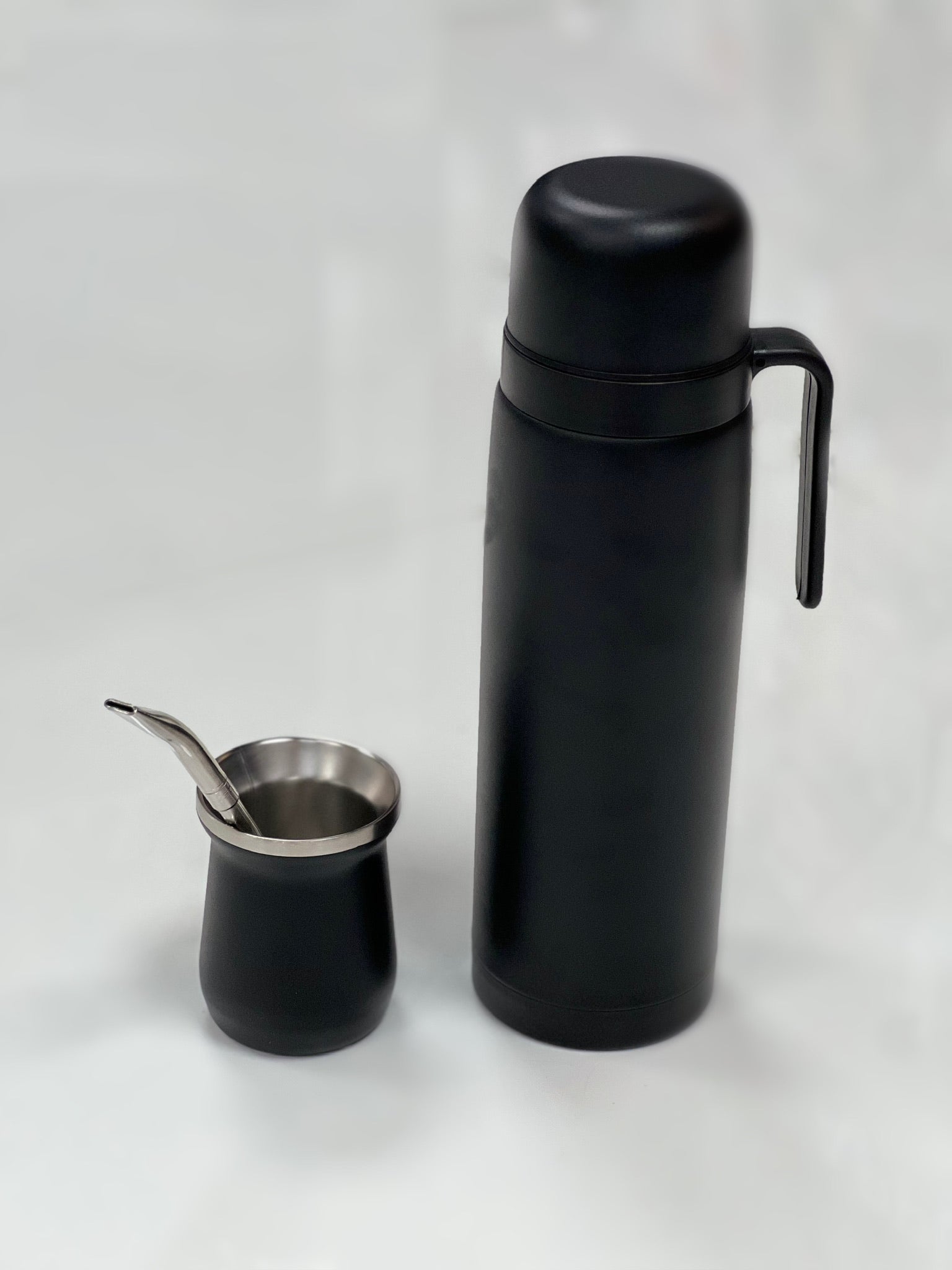 TERMO 1L CON MANIJA